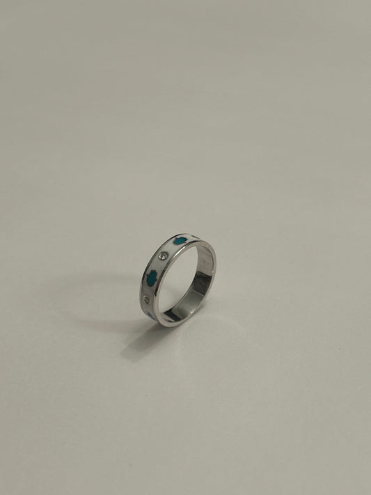 Fatima Hand and Diamonds White Ring
