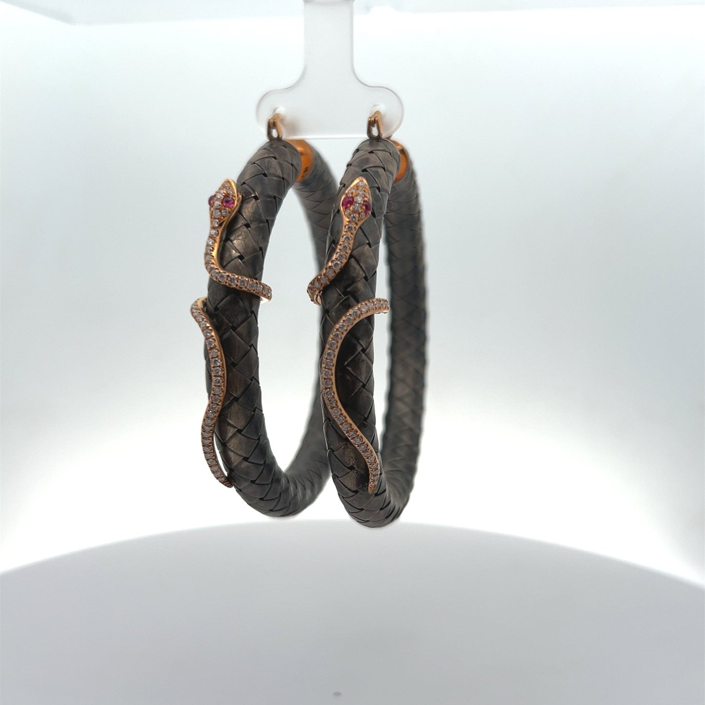 Climbing Serpent with Ruby Eyes and Diamonds (№120)