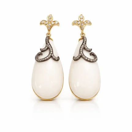 Beyaz Mercan Damla Form Pırlanta Detaylı Altın Küpe