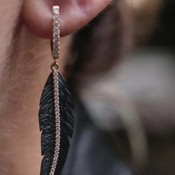 Hanging Feather with In-Line Diamonds № 17 - Görsel 1