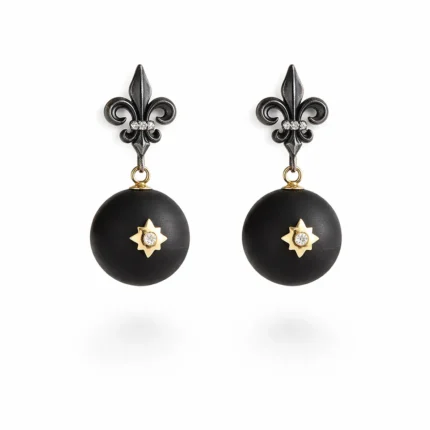 Okside Gümüş Fleur de Lis ve Siyah Abanoz Ağacı Top Detaylı Küpe