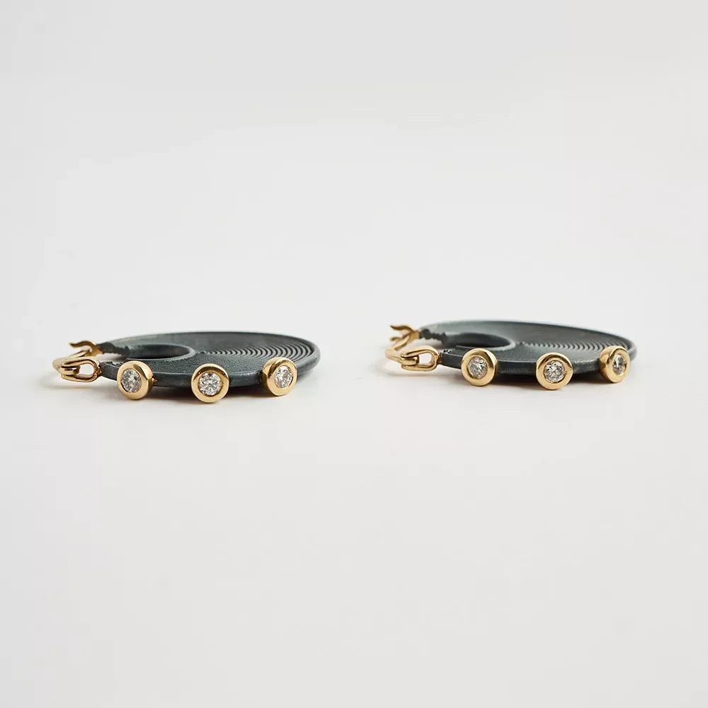 E230189 Gasia Hoop Earrings - Image 4