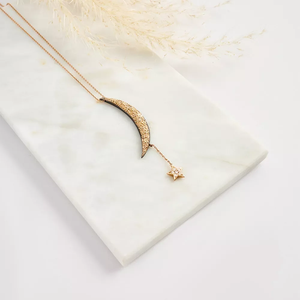 P230112 Carrie's Moon Necklace - Image 10