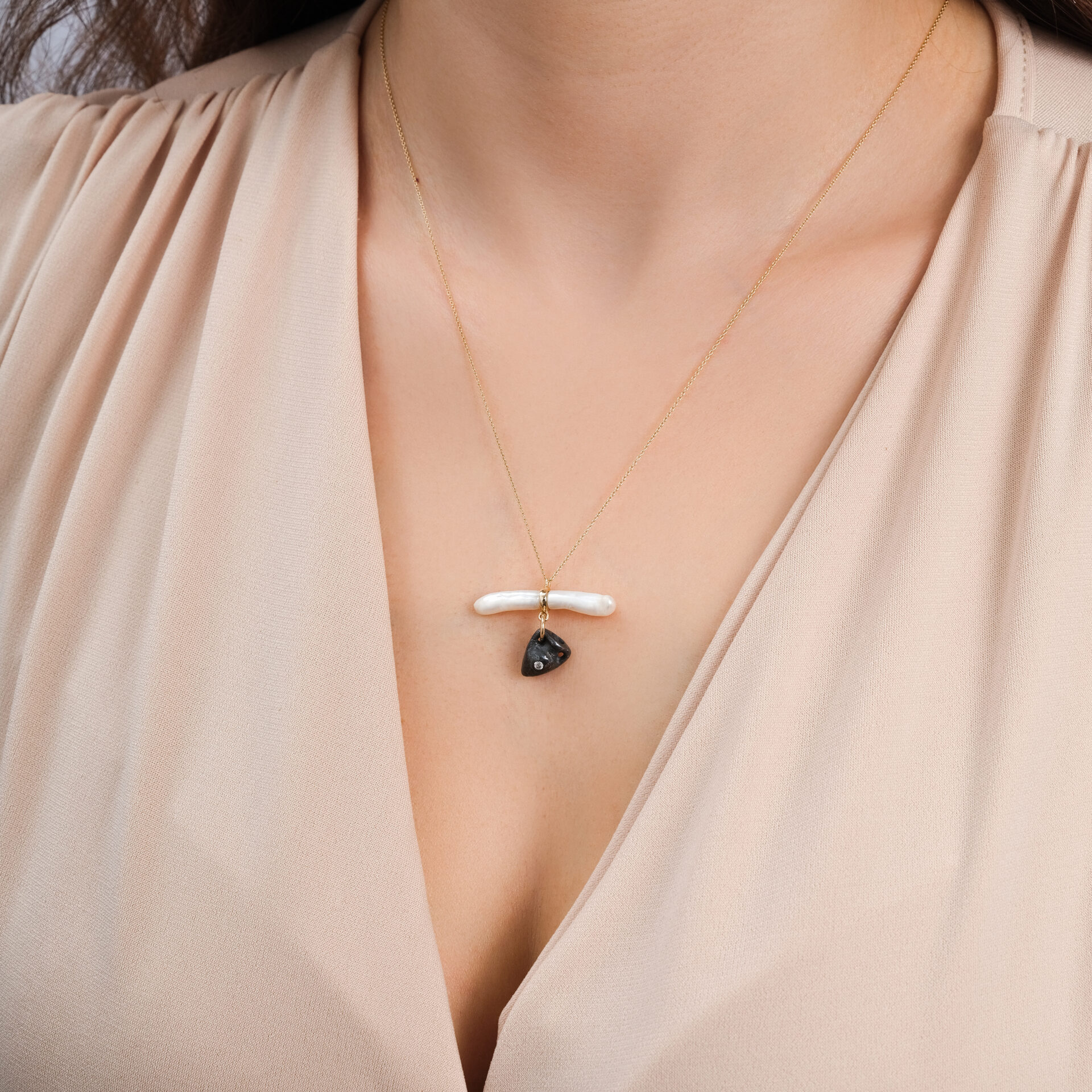 P190649 Amphora Necklace with Pearl Detail - Görsel 2