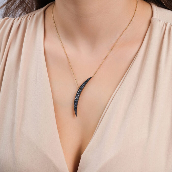 Moon Necklace with Blue Sapphire - Görsel 1