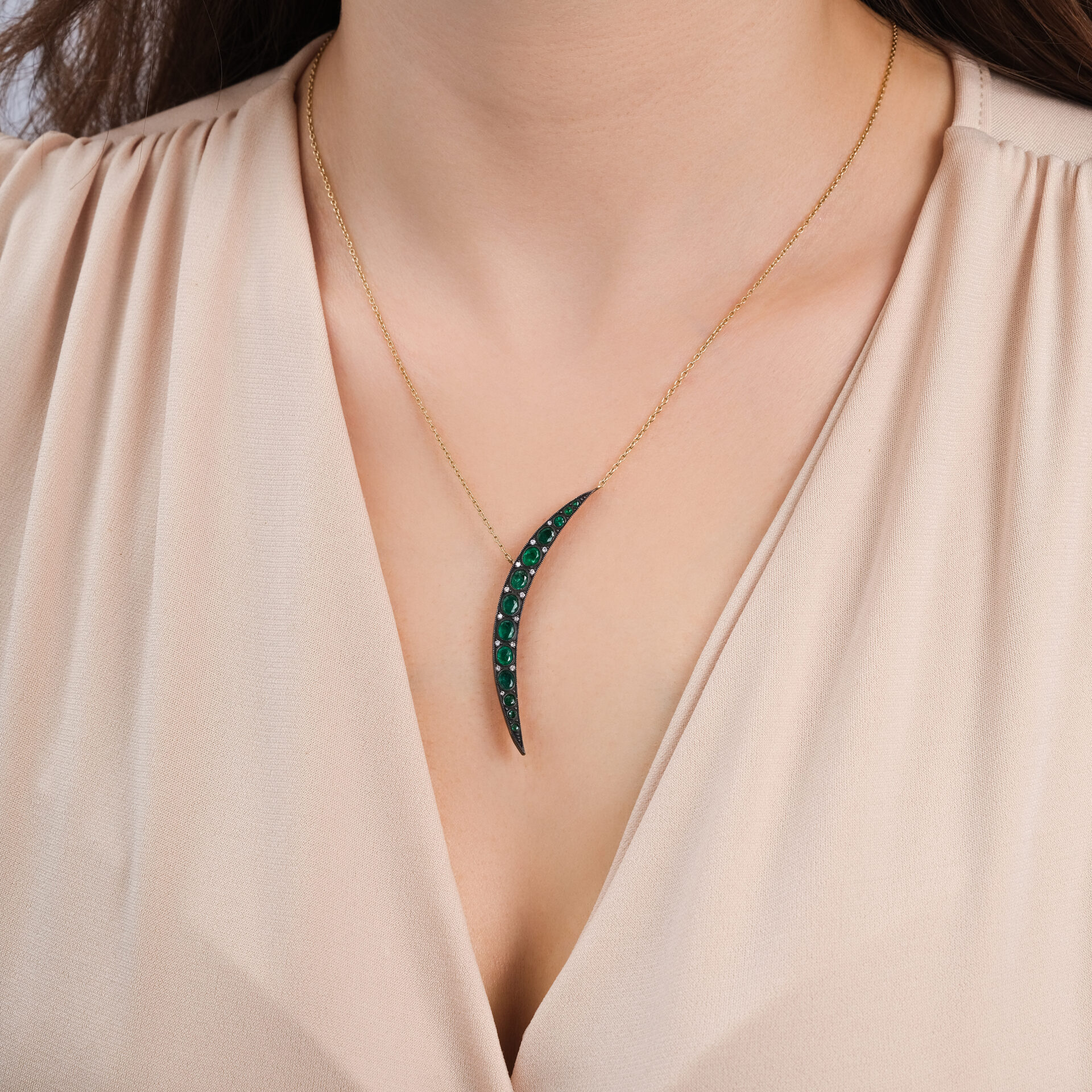 p250365 Zümrüt-Pırlanta Hilal kolye - Image 2