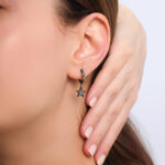Star Dangle Hoop Earrings - Görsel 2