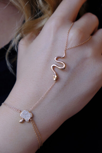 Yılan ve elma Şahmeran