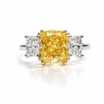 Fancy Sarı CVD Pırlanta Ortalı Üç Taş Pırlanta Yüzük