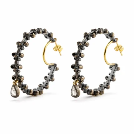 Elmas Damla Taşlı Zambak Motifli Oksit Gümüş Halka Küpe