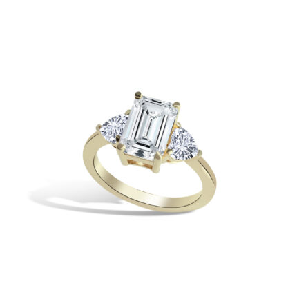 Emerald cut cvd pırlanta yüzük