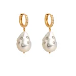 Pırlanta İşlemeli Barok İnci Sallantılı Altın Küpe