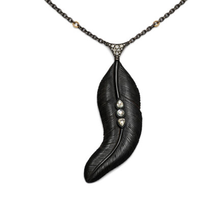 Oltu Taşı Pırlanta ve Elmas Detaylı Yaprak Kolye