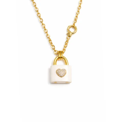Beyaz Akik Kalp Detaylı Kilit Formlu Altın Kolye