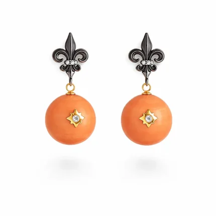 Okside Gümüş Fleur de Lis ve Mercan Top Detaylı Küpe