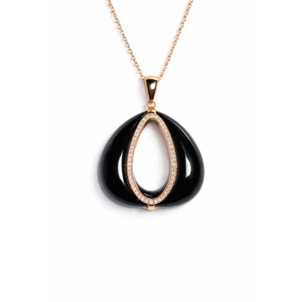 Onyx ve Pırlanta Detaylı Modern Tasarım Altın Kolye