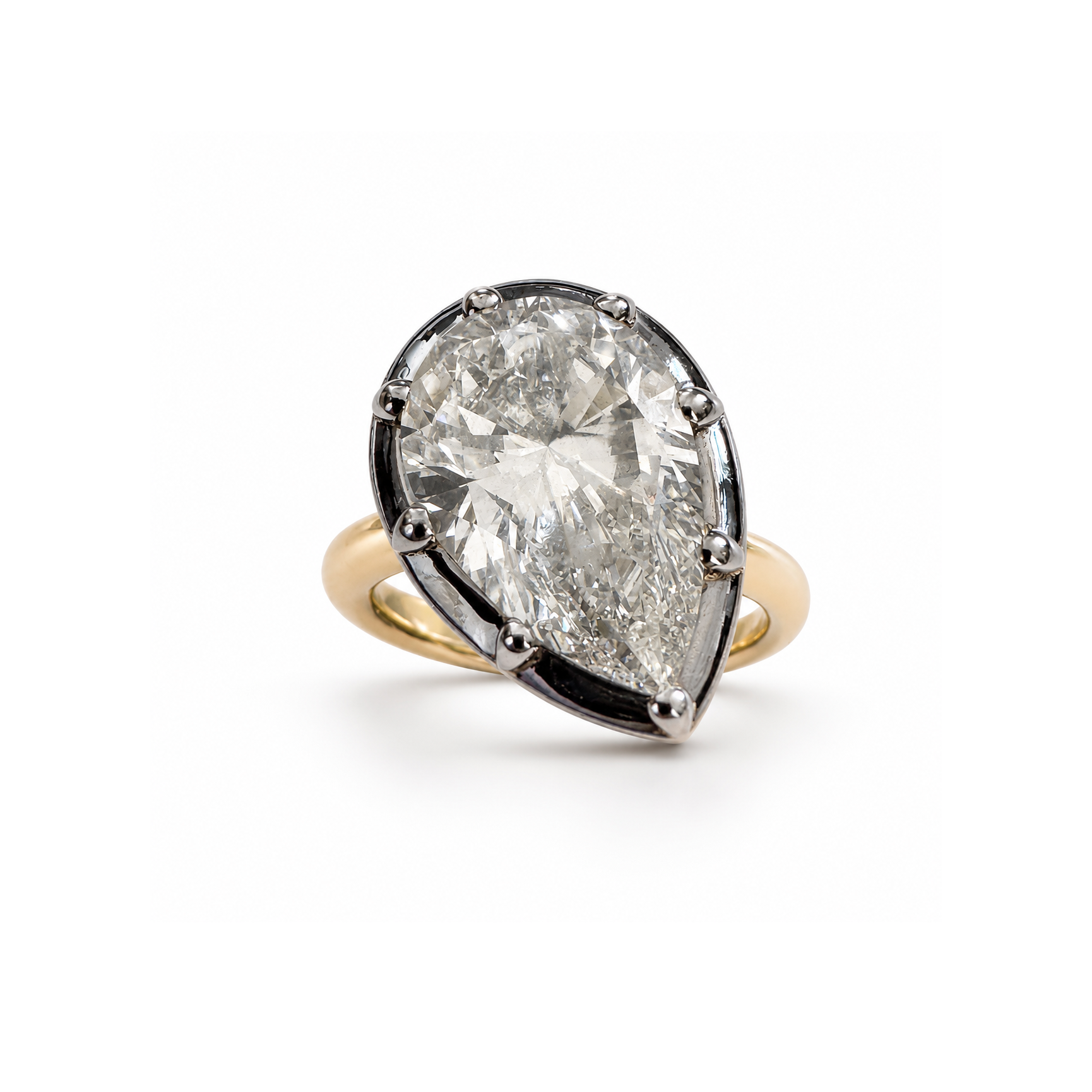 Lab Grown Pear Diamond Yüzük Lab Grown Pear Diamond Yüzük - Görsel 1