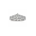 Prenses Kesim Yan Taşlı Yuvarlak Tektaş Pırlanta Yüzük